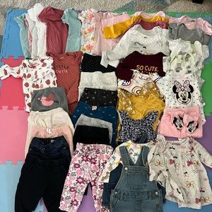 Baby girl clothes size 9 months